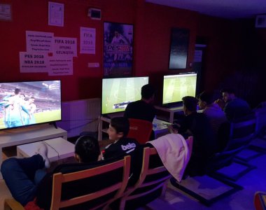 İstanbul Maltepe Keyfi Alem Playstation Cafe