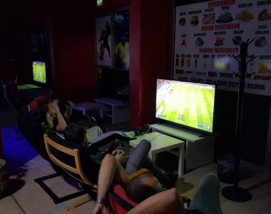 İstanbul Maltepe Keyfi Alem Playstation Cafe