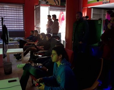 Ps5 & Ps4 Playstation Cafe